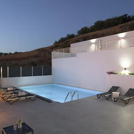 Emjo Villa, By The Sea, Stroll To & Dining, By Thinkvilla Pánormos