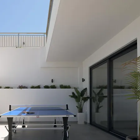 Emjo Villa, By The Sea, Stroll To & Dining, By Thinkvilla Villa Pánormos