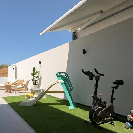 Villa Emjo Villa, By The Sea, Stroll To & Dining, By Thinkvilla Pánormos